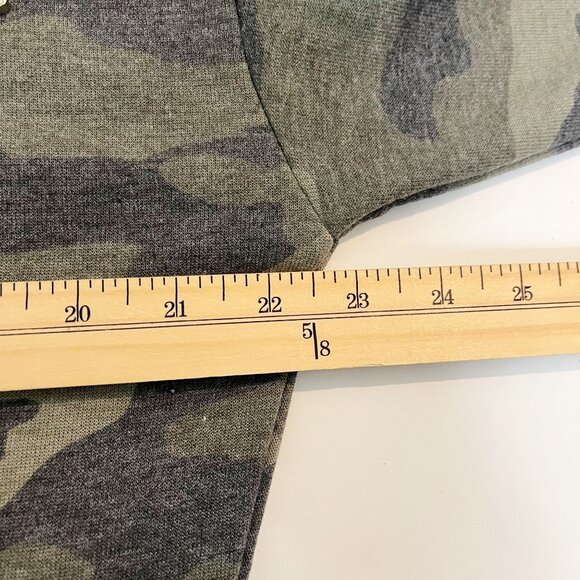 NEW Express Green Camo Print Rhinestone Crewneck Sweatshirt - Size XS - Picture 5 of 6